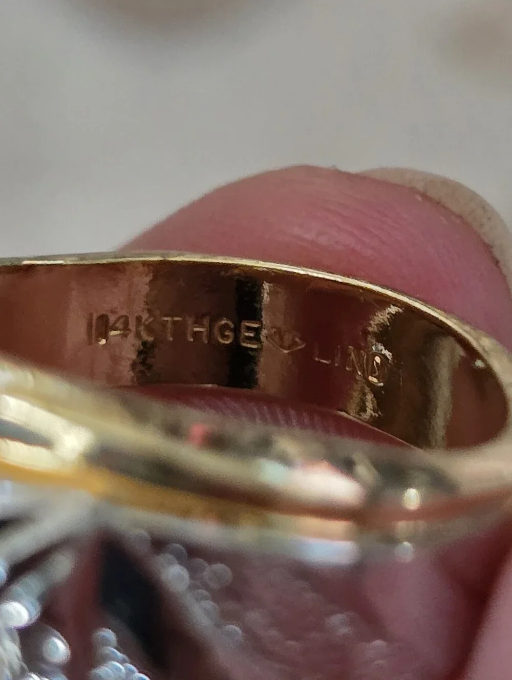 N/A gold tone